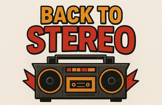 Back to Stereo Stereokassette mit dem Schriftzug "Back to Stereo" in auffälligen Farben.