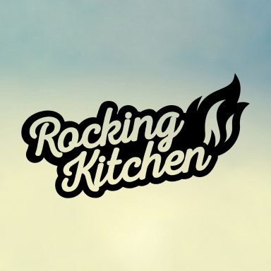 Logo von "Rocking Kitchen" mit einer Flamme